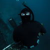 Diver-underwater-wearing-Shark Eyes-shark-deterrent-mask-strap-cover